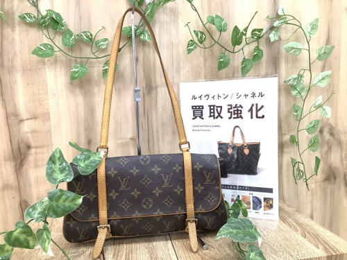 ブランド・ラグジュアリーのLOUIS VUITTON