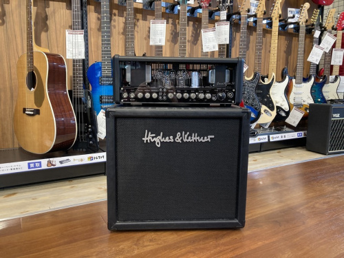 中古楽器店のアンプ