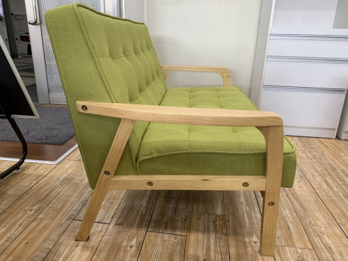 ニトリの2人掛けソファー