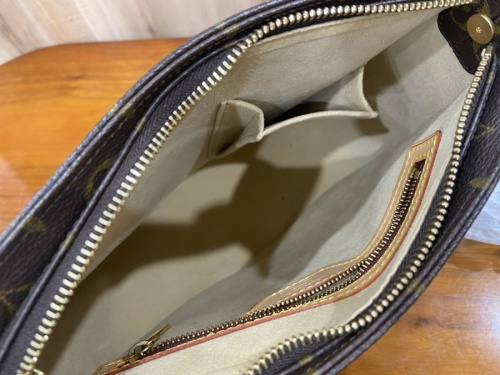 LOUIS VUITTONのルイヴィトン