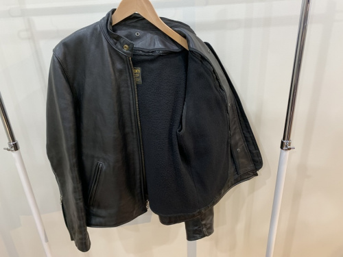 VANSONのライダースジャケット