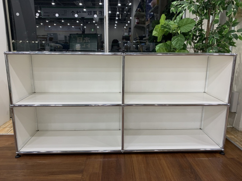 シェルフのUSM Haller