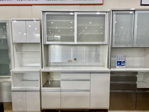 カップボード・食器棚のパモウナ