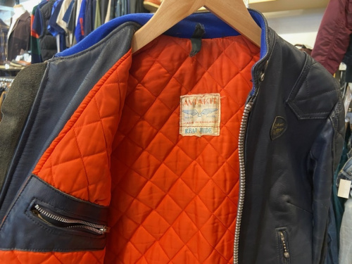 ルイスレザーのライダースジャケット