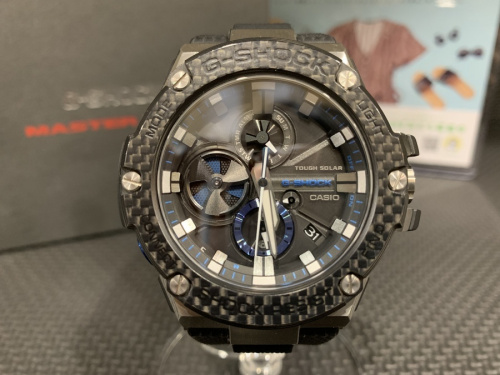 ソーラー充電のデジアナウォッチ