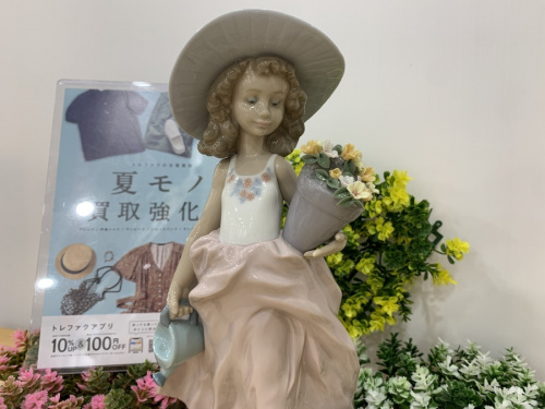 インテリアのフィギュリン
