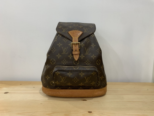 バッグのLouisVuitton