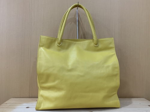 シャネルのトートバッグ