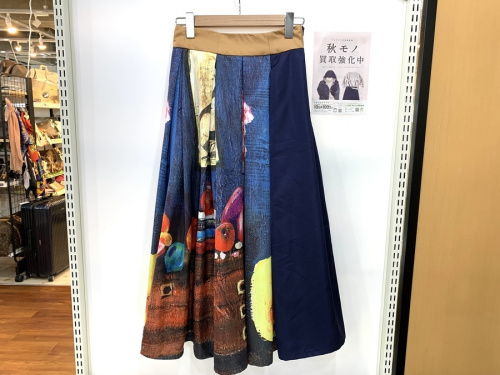 レディースファッションのスカート