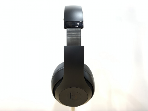 ヘッドホンのBeats