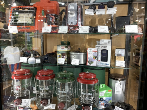 キャンプ用品のコールマン