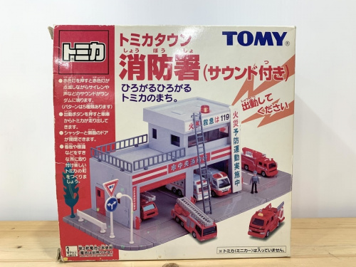 トミカタウンのトミー