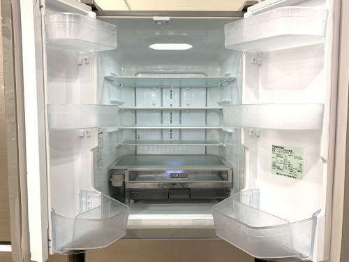 6ドア冷蔵庫のTOSHIBA