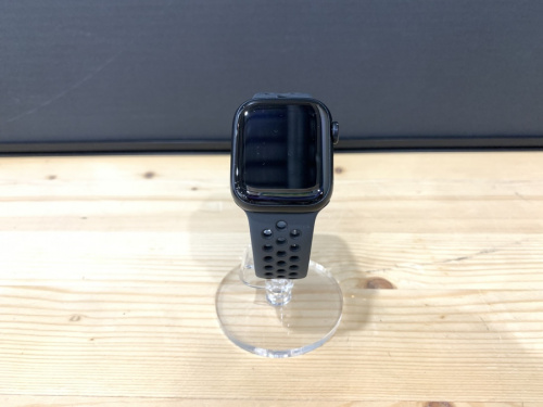 スマートウォッチのApple Watch Nike Series 7