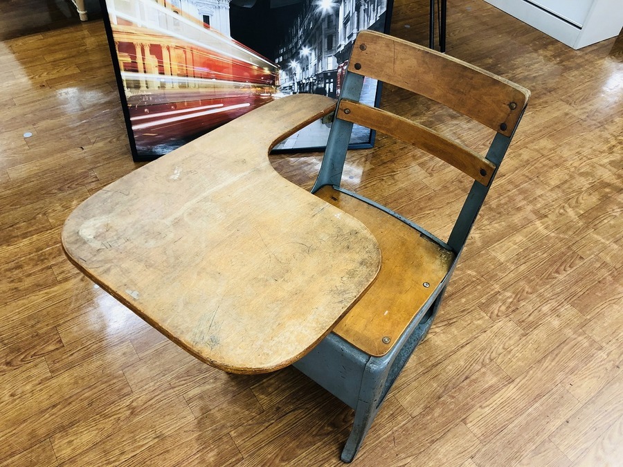 スマホで購入】これぞヴィンテージ！！アメリカ製スクールデスクチェア  