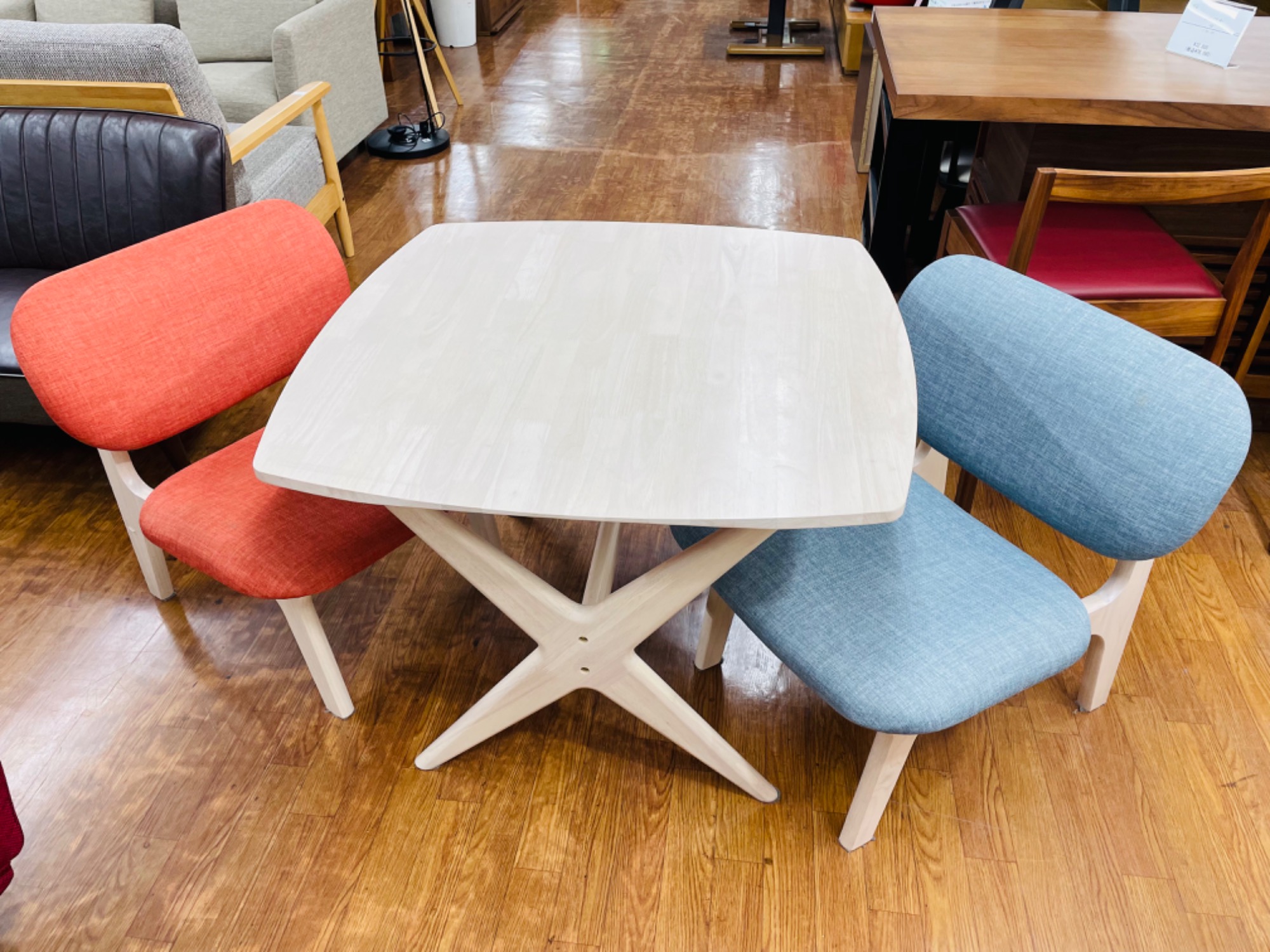 お値下げしました！ニトリ｜ダイニング5点セットのご紹介です