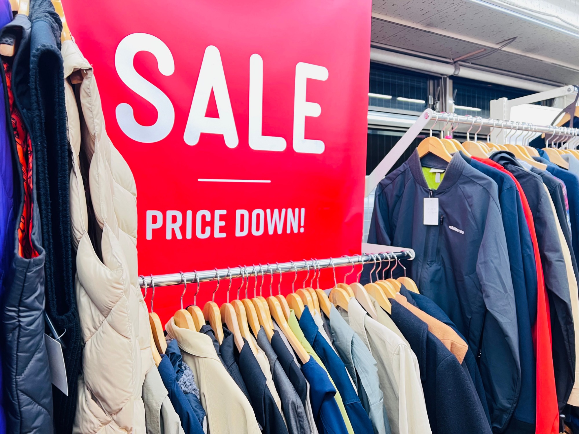 新春初売り衣類セール！最大50％オフのお値下げアイテム大量放出 