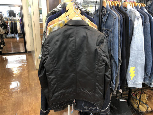ジャケットのライダースジャケット