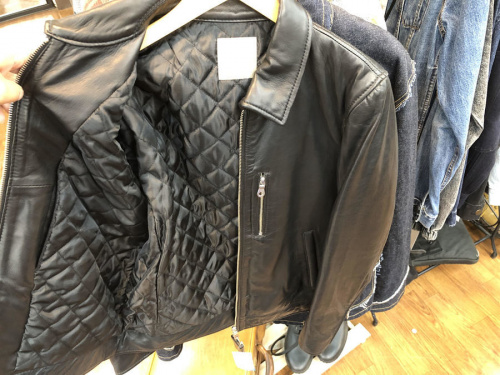 ライダースジャケットの未使用品