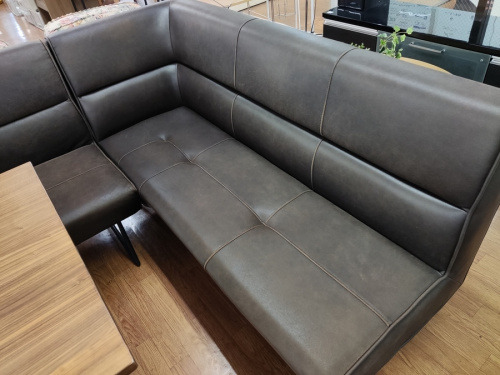 ソファーダイニング4点セットのRELAX FORM