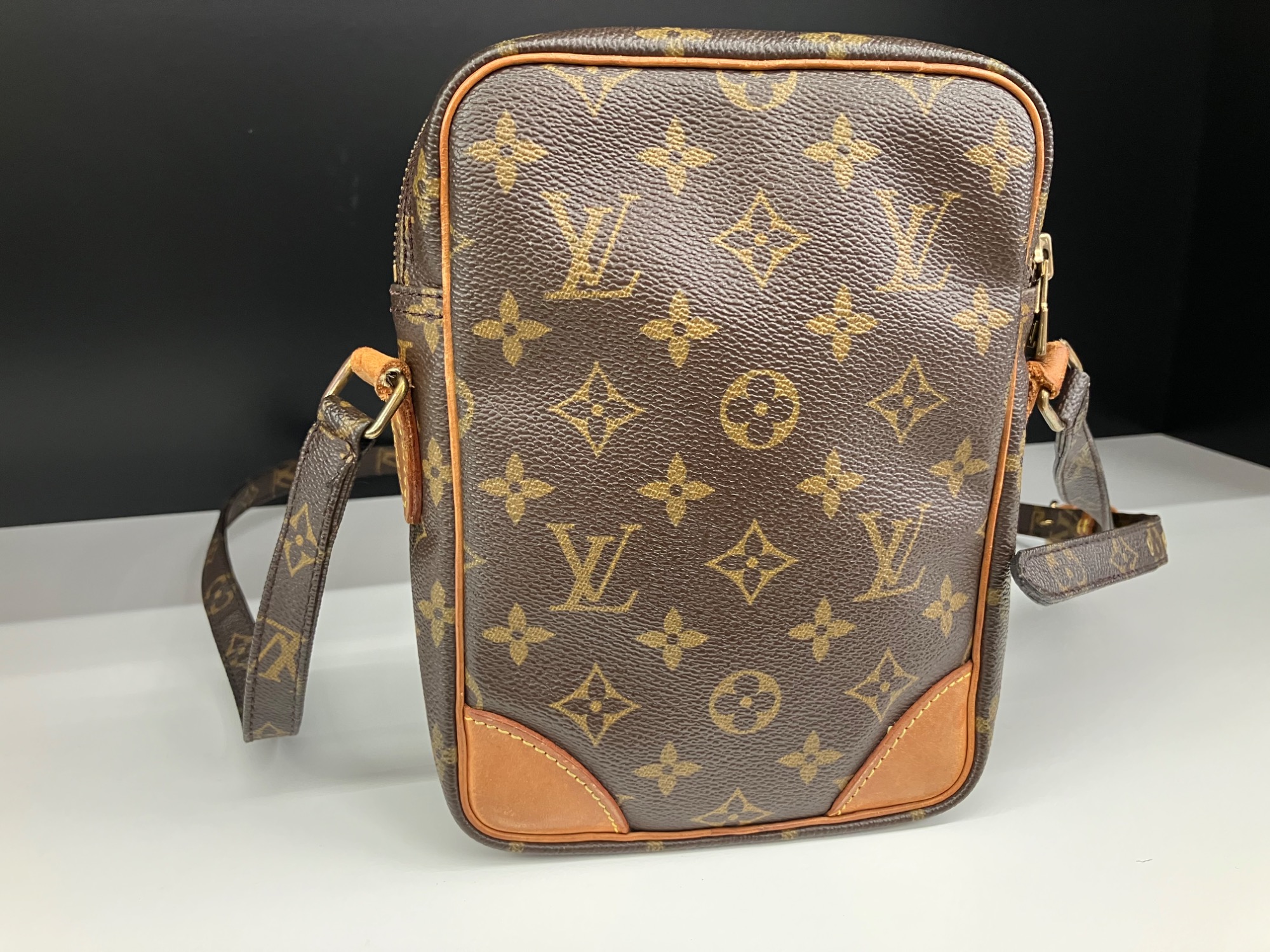 【おしゃれで収納力◎】LOUIS VUITTON ★ マレル 万能すぎるデザインが良き!】ルイヴィトン☆マレル・トート BB
