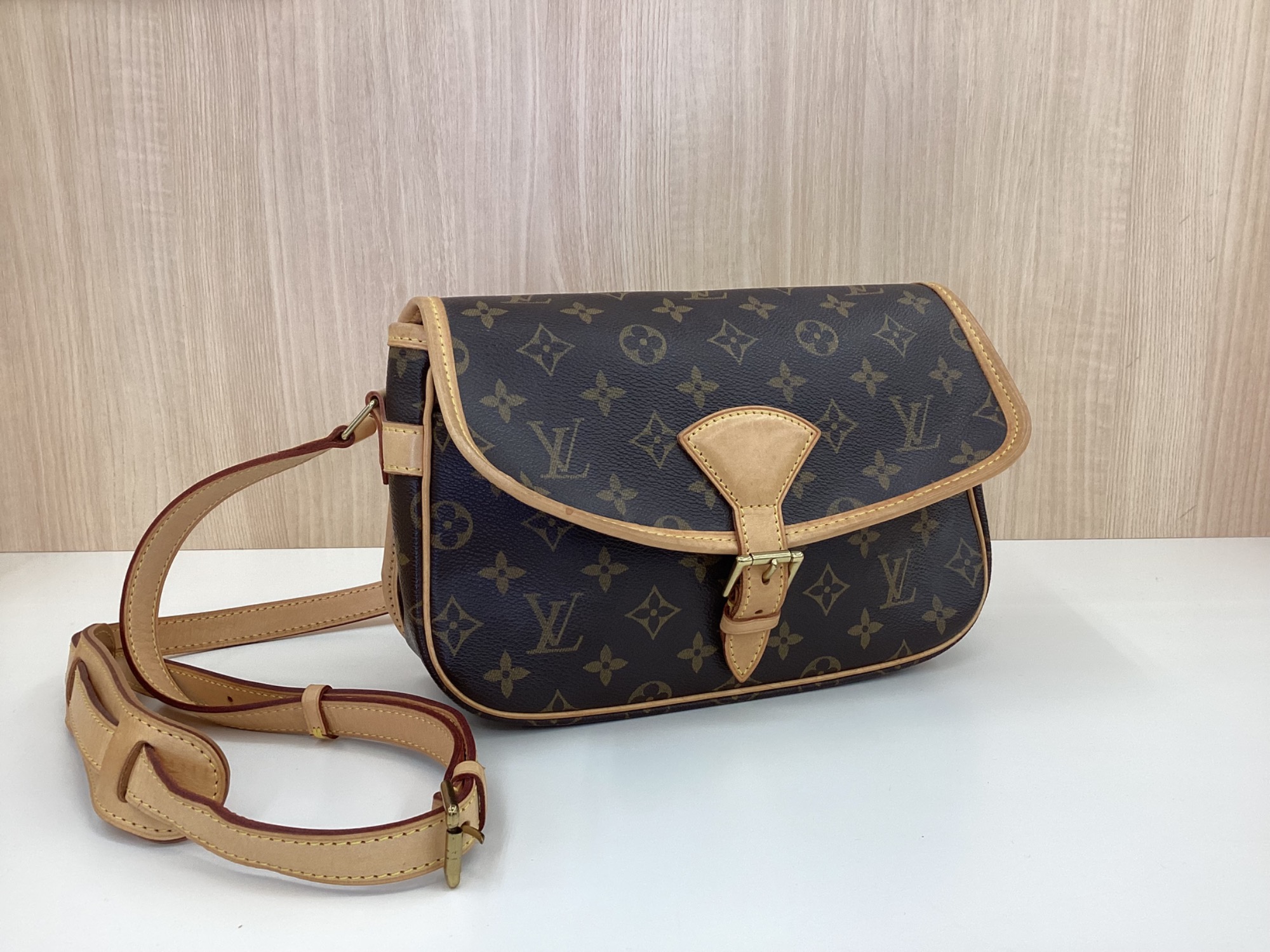 LOUIS VUITTON】ショルダーバッグ モノグラムが入荷いたしました