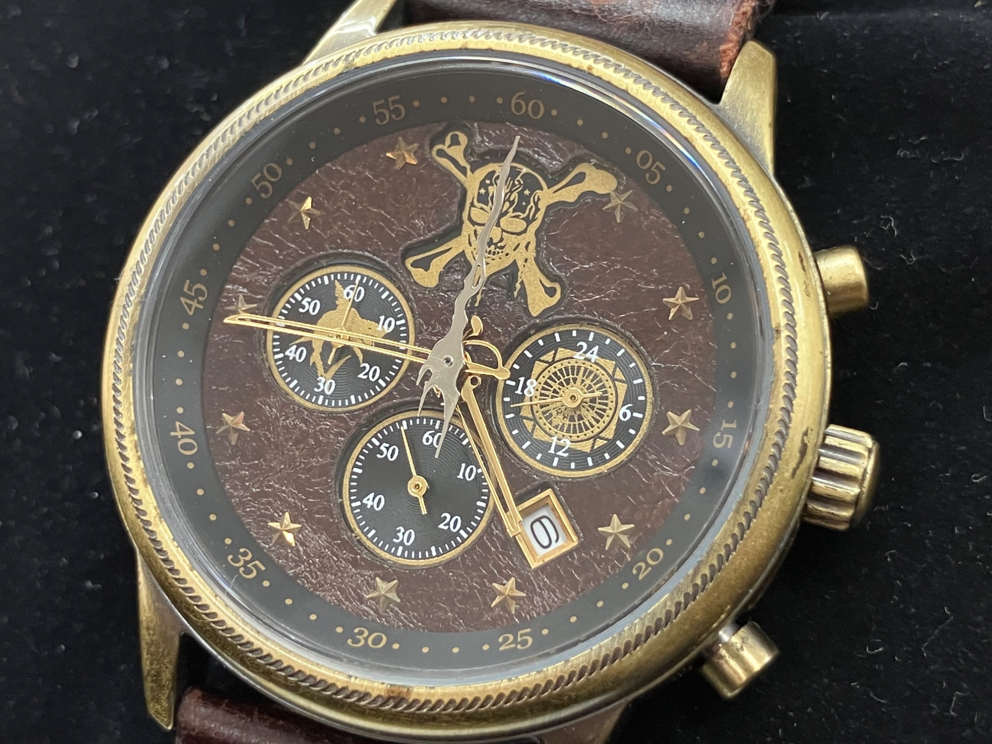 DISNEY (ディズニー) 2000点限定 レザークロノグラフ パイレーツ・オブ