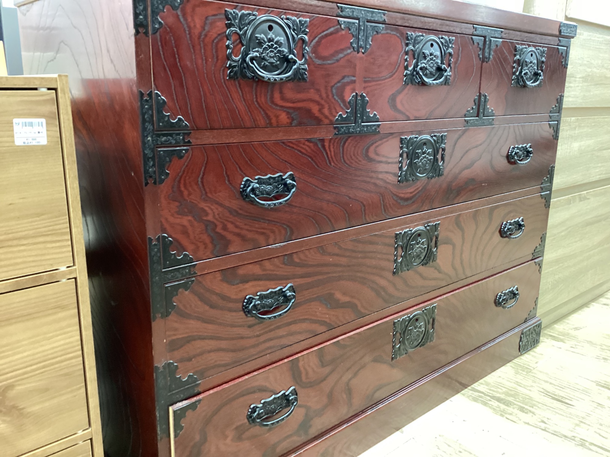 飛鳥工芸家具】欅箪笥が入荷しました！｜2025年12月03日｜リサイクル