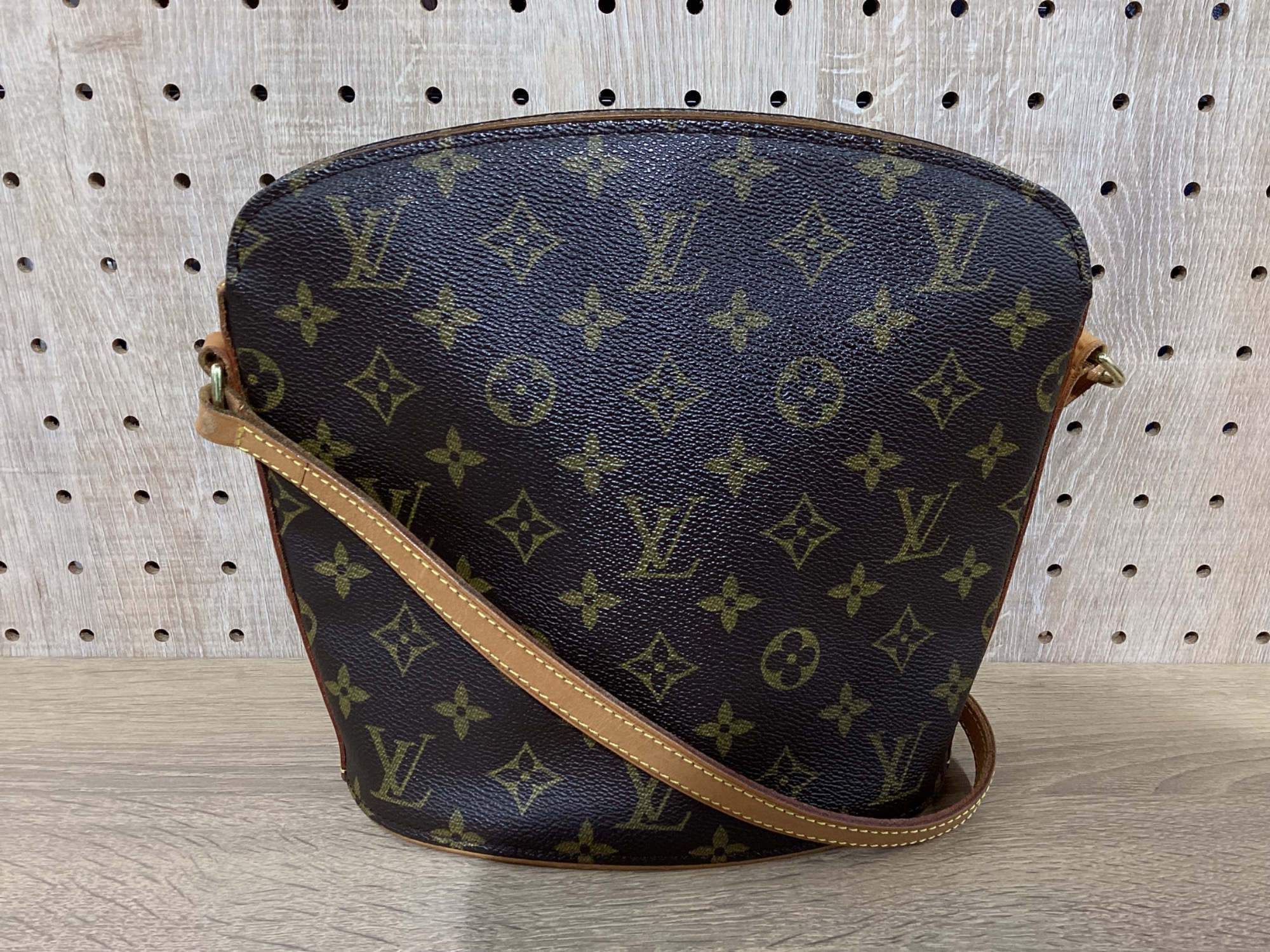 LOUIS VUITTON / ルイヴィトンよりドルーオを買取入荷しました
