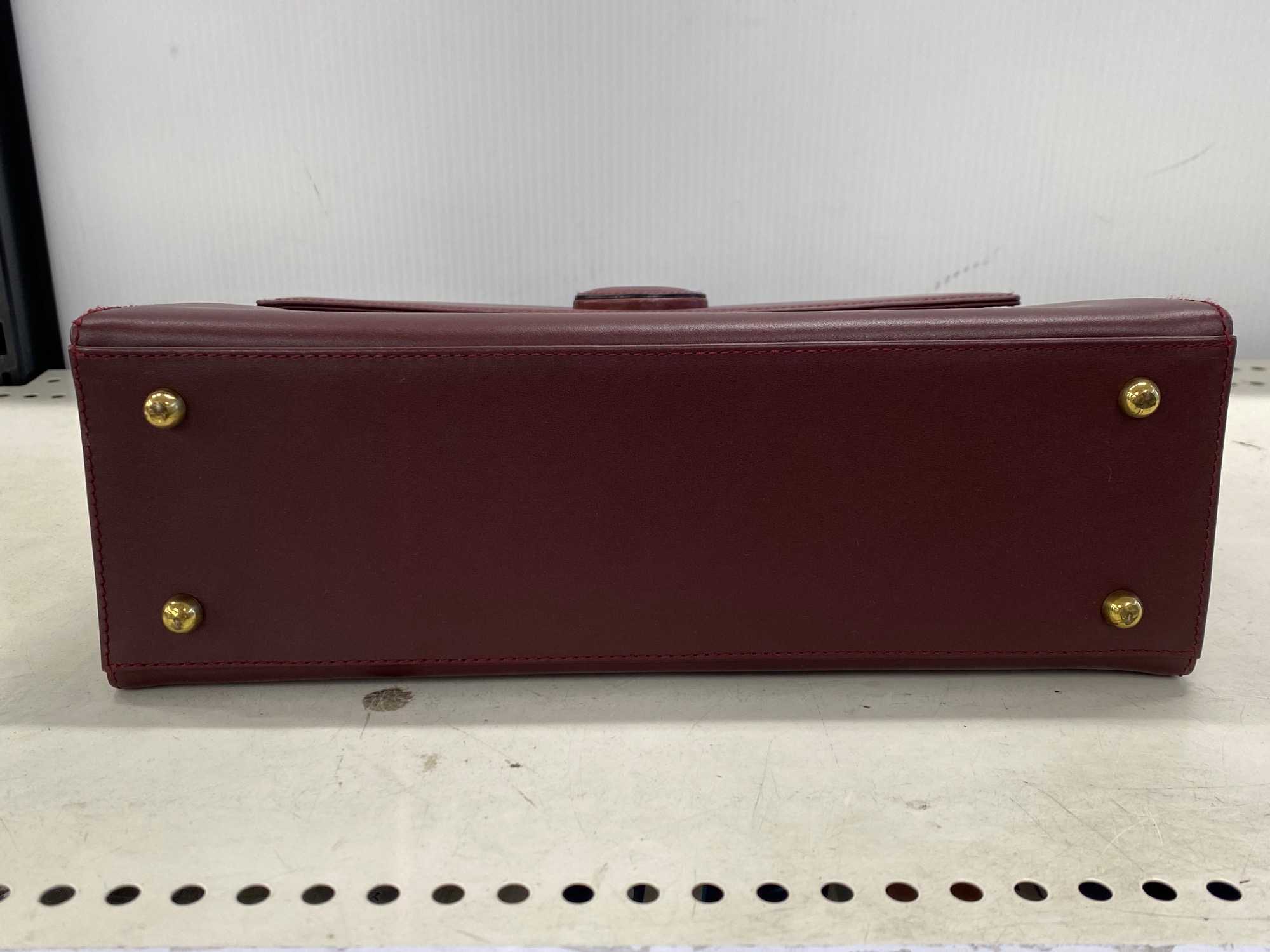 Cartier カルティエ ターンロック バーガンディ ハンドバッグ Cartier カルティエ ターンロック バーガンディ ハンドバッグ