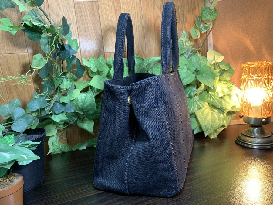 PRADA(プラダ)】カナパ2WAYバッグのご紹介です!|2022年05月24 PRADA(プラダ)】カナパ2WAYバッグのご紹介です!|2022年05月24