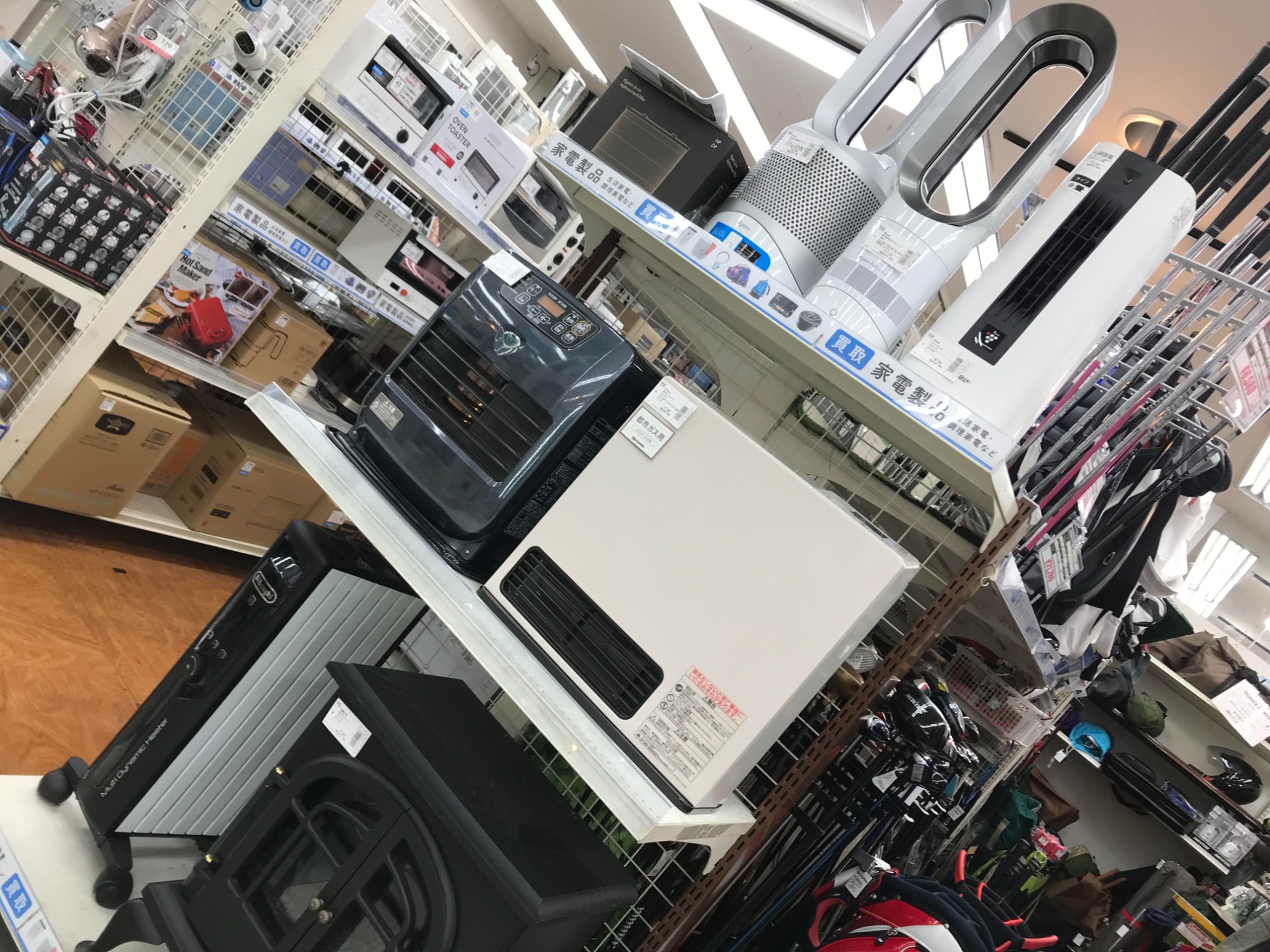 暖房器具多数取扱中！】CORONA(コロナ)の石油ストーブが買取入荷しま