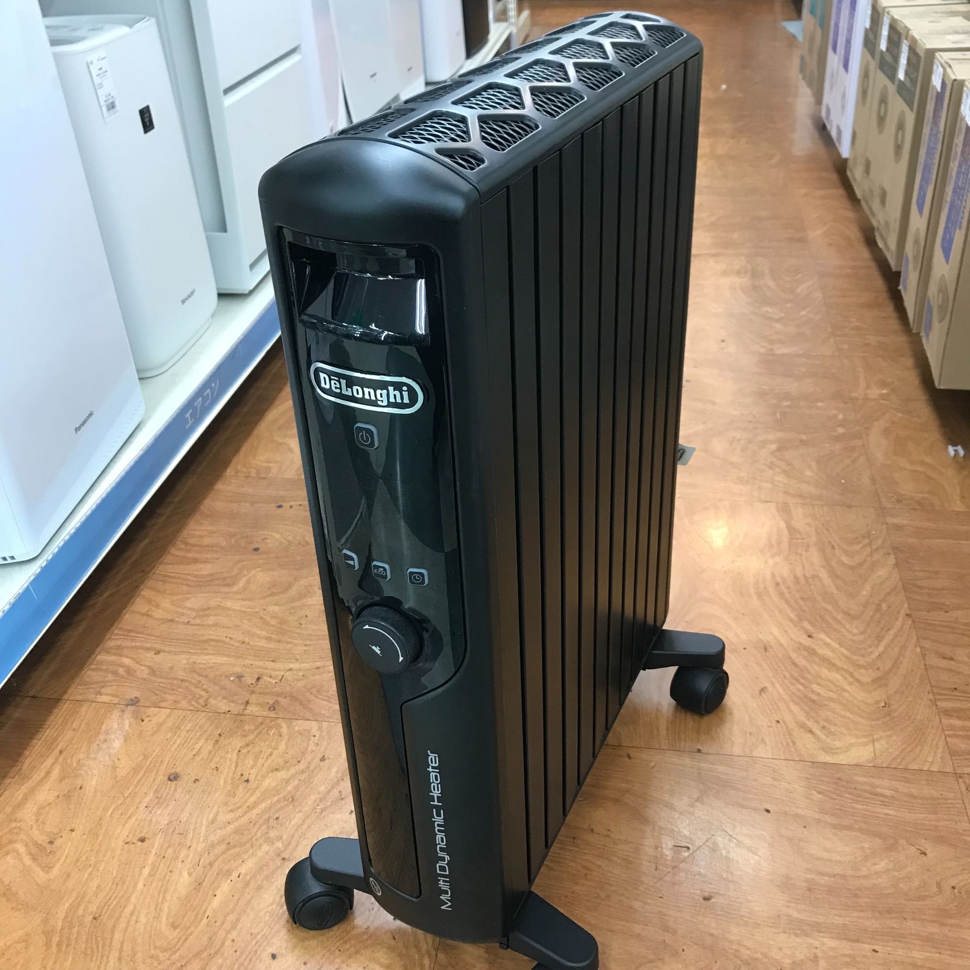 軽トラック90分無料貸出サービス有】DeLonghi オイルヒーター 軽トラック90分無料貸出サービス有】DeLonghi オイルヒーター