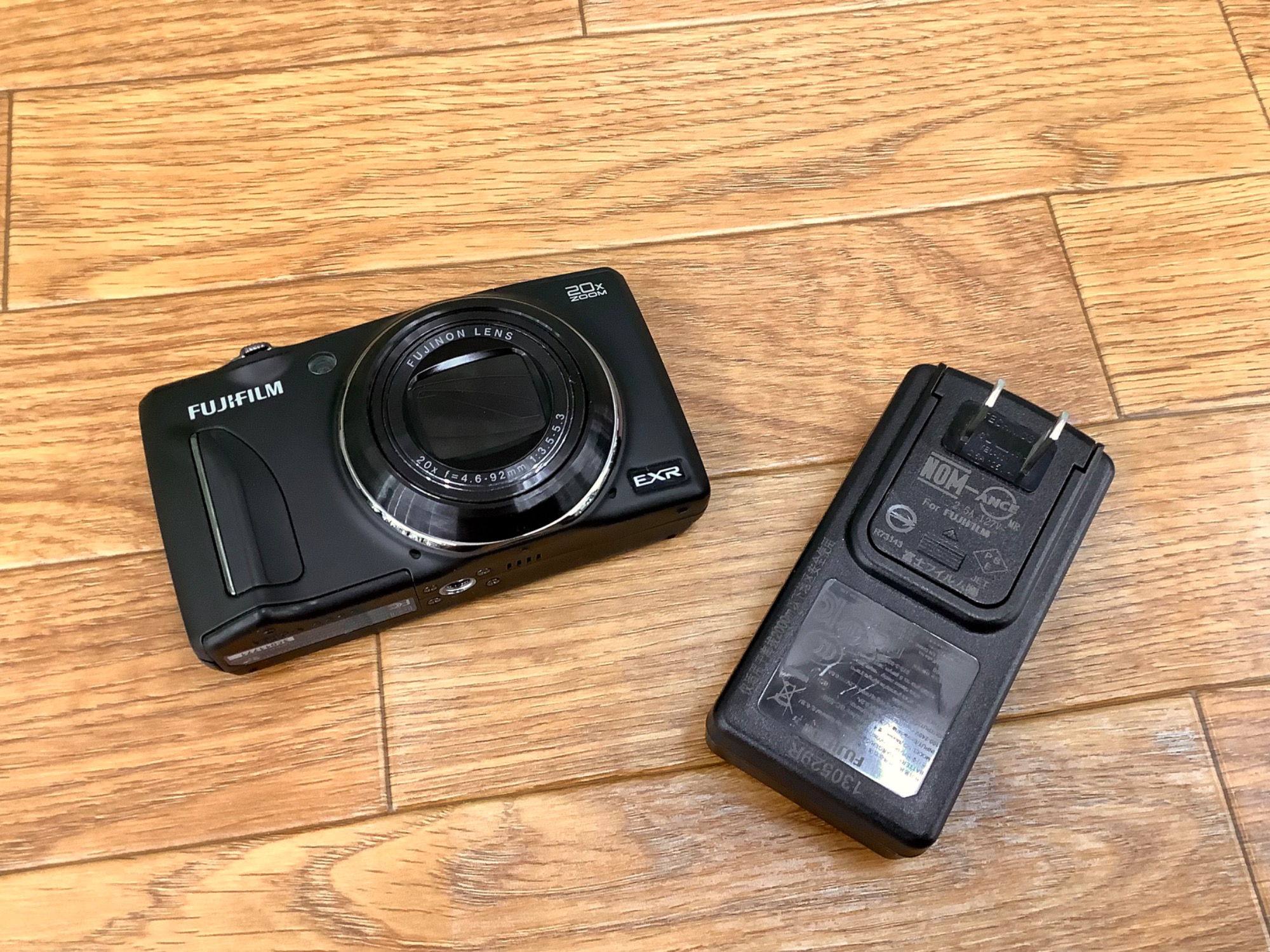 AV機器買取強化中!!】FUJIFILM デジタルカメラ FinePix F900EXR