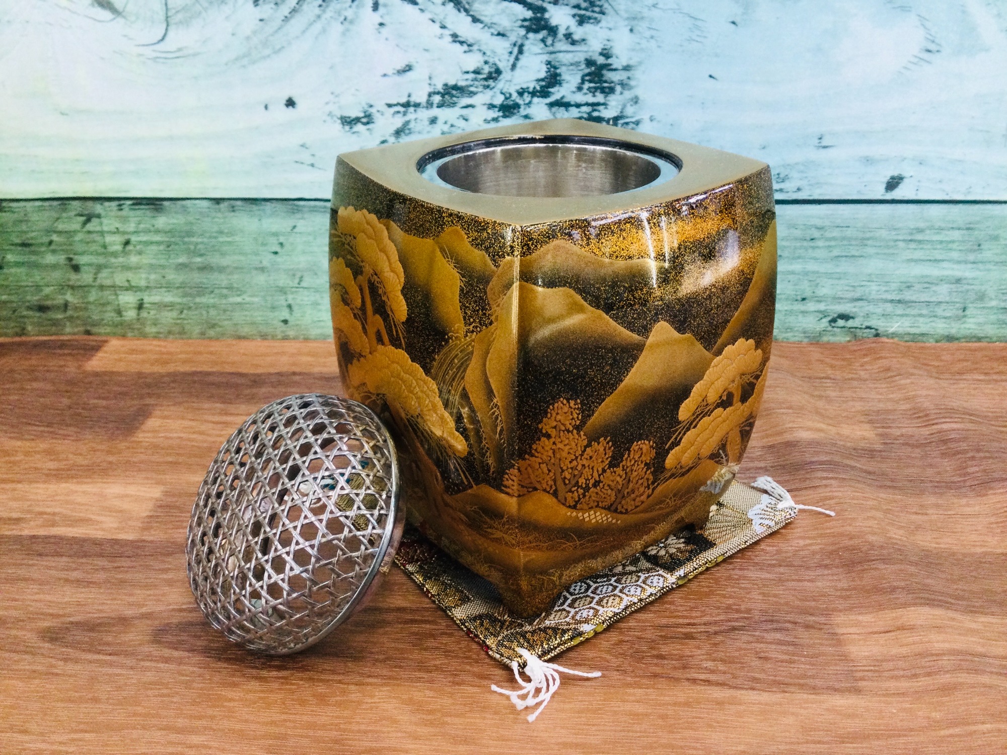 和食器買取強化中‼】輪島塗の香炉のご紹介です!!｜2025年06月27日