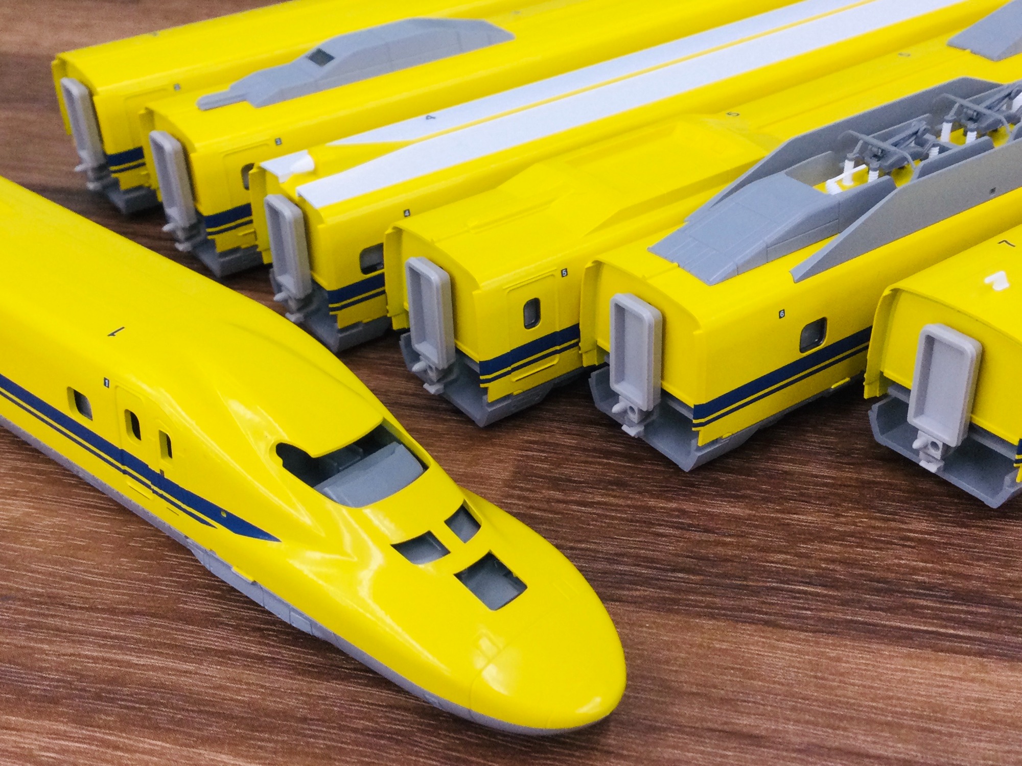 カトー　ドクターイエローフルセット７両新品 Nゲージ大量入荷しました!!】ドクターイエローのご紹介です!! ｜2025年