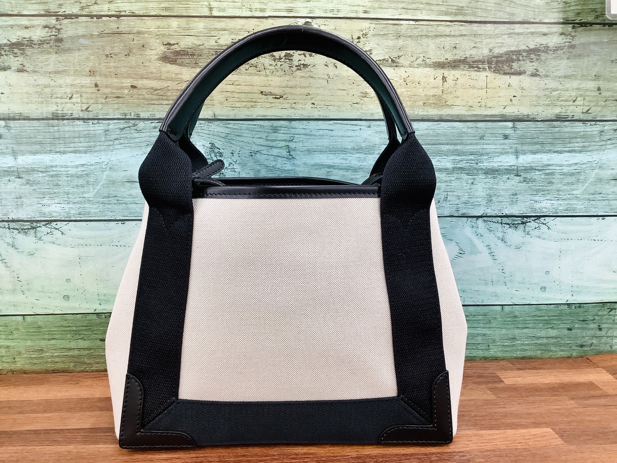 BALENCIAGA バレンシアガの2WAYバッグが入荷しました!!｜2025年12月27