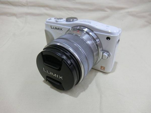 デジタル家電のデジタルカメラ