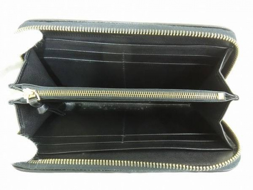 財布のBOTTEGA VENETA