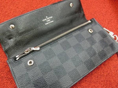 財布のLOUIS VUITTON(ルイ・ヴィトン)