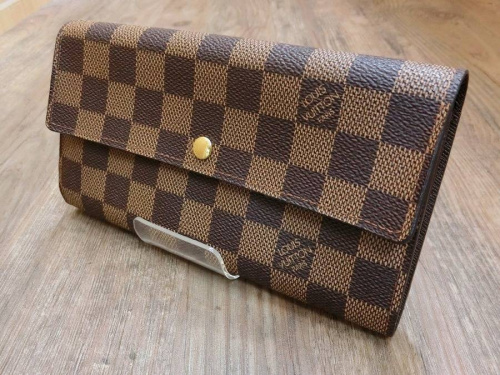 財布のLOUIS VUITTON(ルイ・ヴィトン)