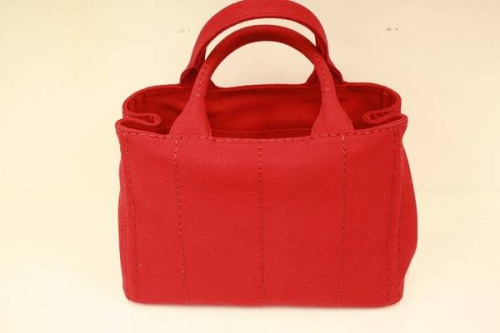 プラダ(PRADA)の浦和3店舗新入荷
