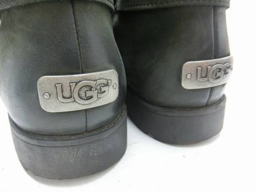ブーツのアグ（UGG）