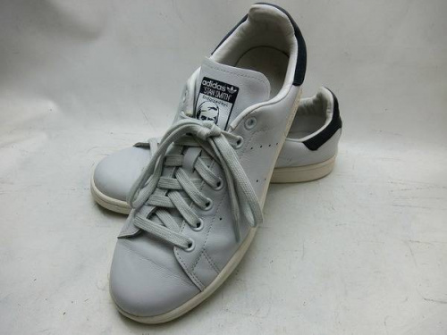 メンズファッションのスニーカー