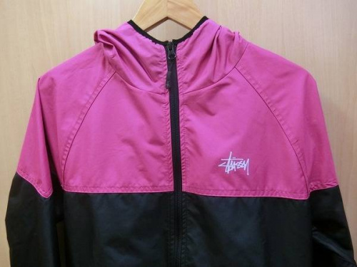 パーカーのステューシー(stussy)