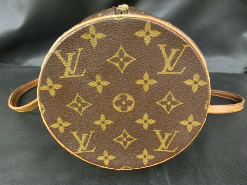 バッグのLOUIS VUITTON(ルイ・ヴィトン）