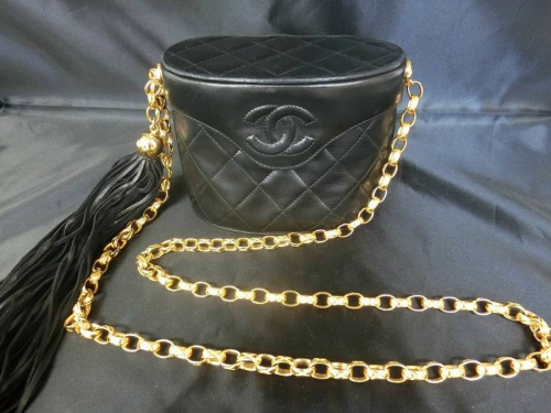 バッグのCHANEL(シャネル)