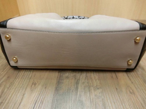 浦和3店舗新入荷の東浦和　衣類