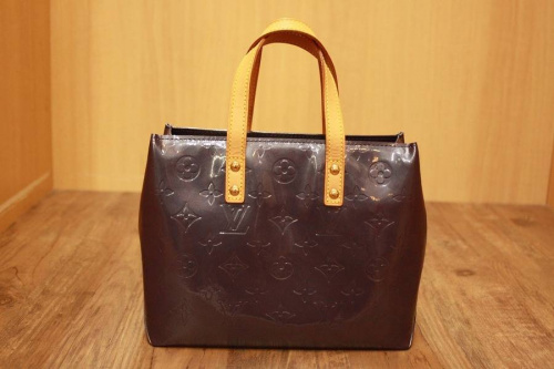 バッグのLOUIS VUITTON(ルイ・ヴィトン）