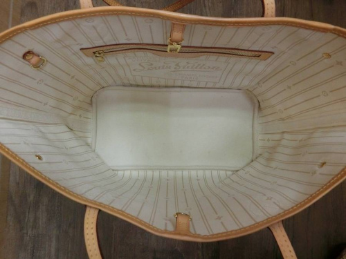 バッグのLOUIS VUITTON(ルイ・ヴィトン）